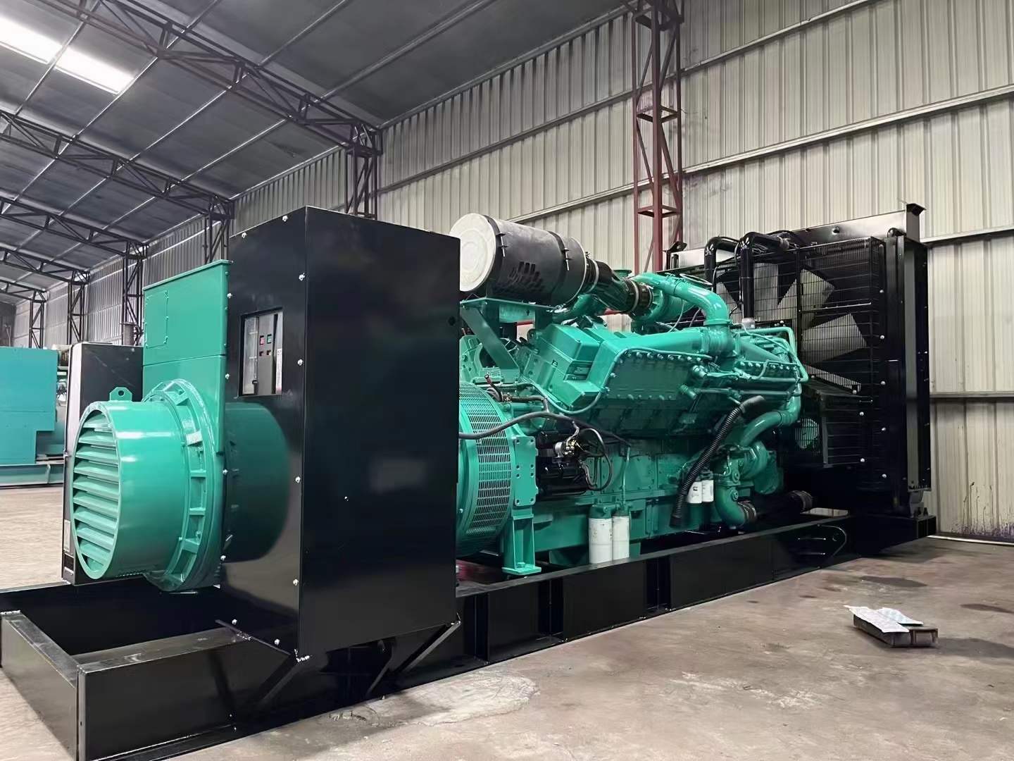 奉新如何降低 800kW 柴油发电机输出电流的波动？