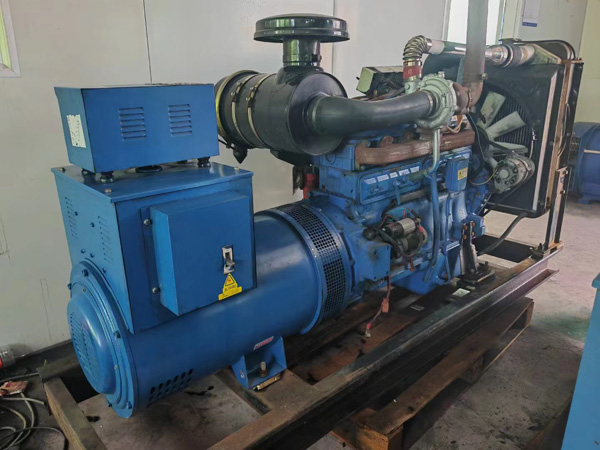 奉新100kW柴油发电机组使用多级机油有哪些优缺点？